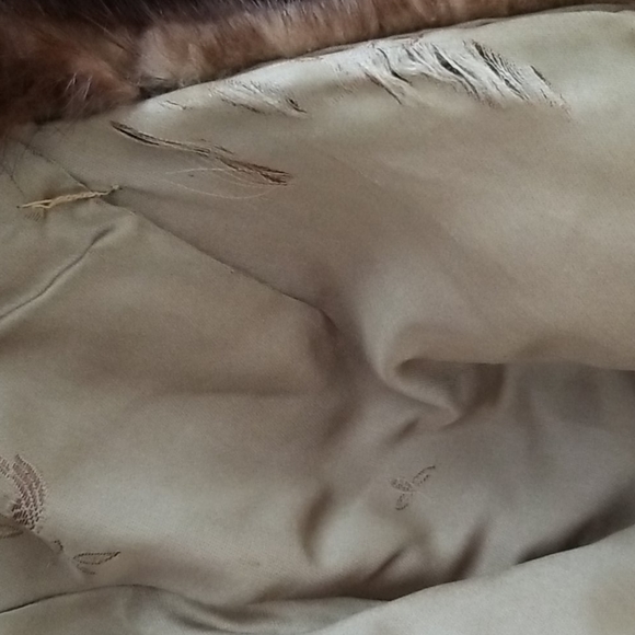Evans- Vintage Mink Stole - Picture 9 of 11
